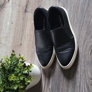 Kenneth Cole l flats l Size 7 l black l pointed toe l